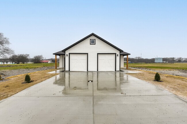 Plus de détails pour 1020 Burnett blvd, Alvarado, TX - Multi-résidentiel à vendre