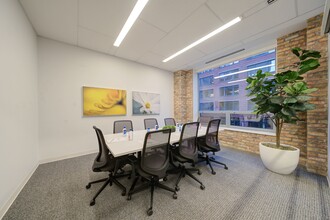 445 N Wells St, Chicago, IL for lease Interior Photo- Image 2 of 8