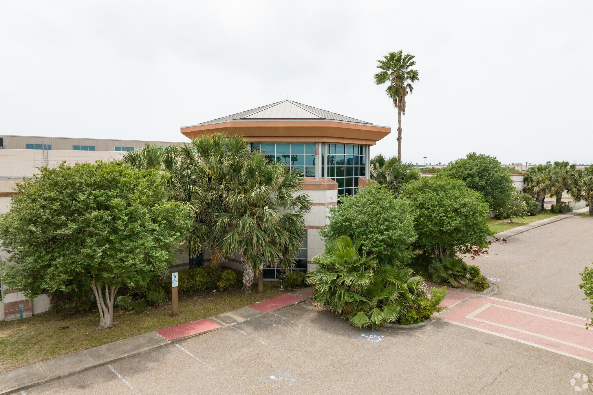 1400 E Nolana Ave, McAllen, TX à vendre Photo principale- Image 1 de 6