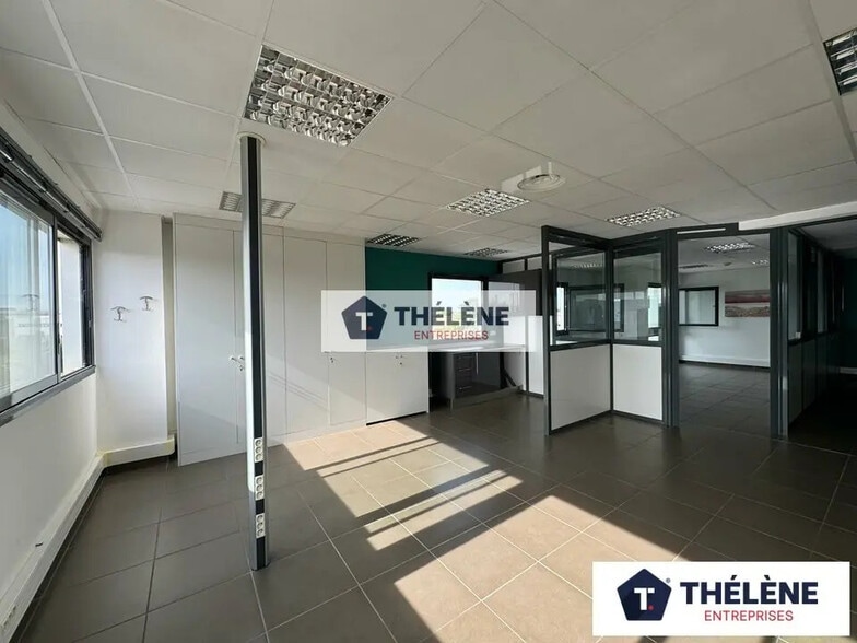 Office in Pérols for lease - Interior Photo - Image 1 of 8