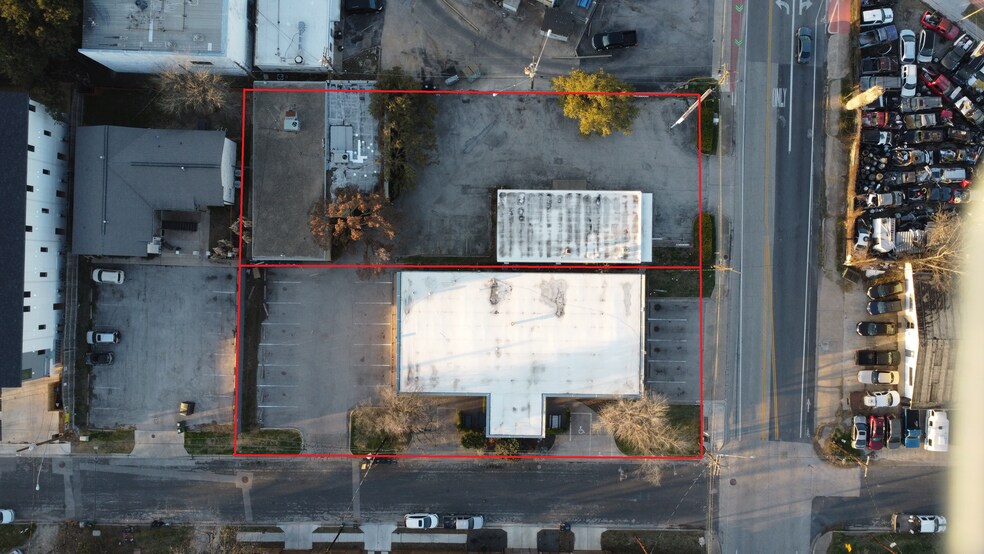 Guadalupe 2 Parcels portefeuille de 3 propriétés à vendre sur LoopNet.ca - Photo du bâtiment - Image 2 de 9