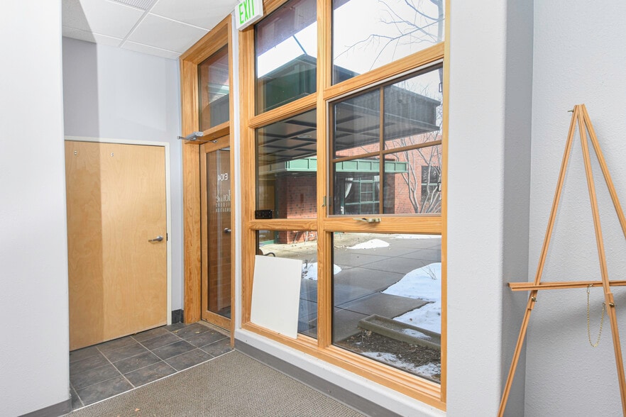 88 Inverness Cir E, Englewood, CO à vendre - Photo intérieure - Image 3 de 9