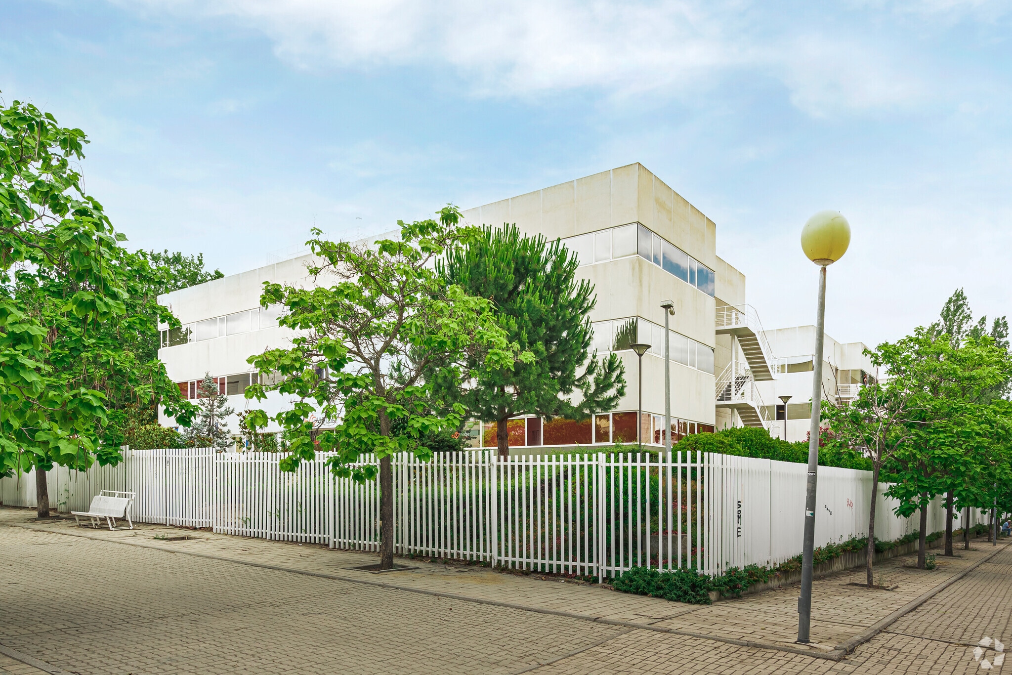 Ronda Poniente, 2, Tres Cantos, Madrid for lease Primary Photo- Image 1 of 6