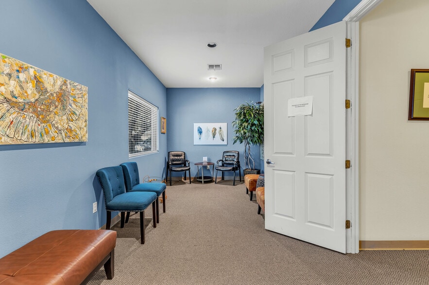 109 Falls Ct, Boerne, TX for lease - Building Photo - Image 3 of 13