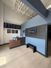 2371 Vanderbilt Beach Rd, Naples, FL for lease Interior Photo- Image 2 of 9