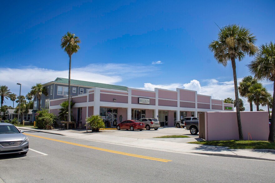 204-216 S 3rd Ave, Jacksonville Beach, FL à louer - Photo du bâtiment - Image 2 de 4