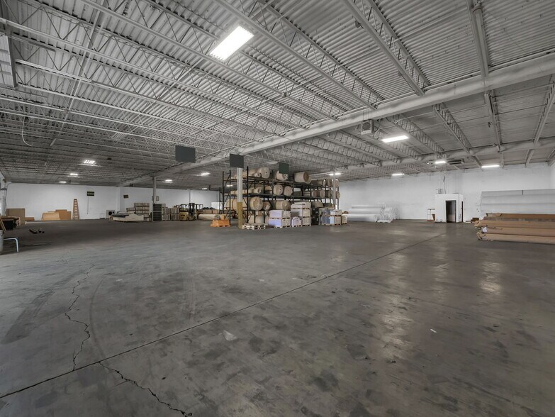 1663 Watkins Rd, Columbus, OH for lease - Building Photo - Image 2 of 17