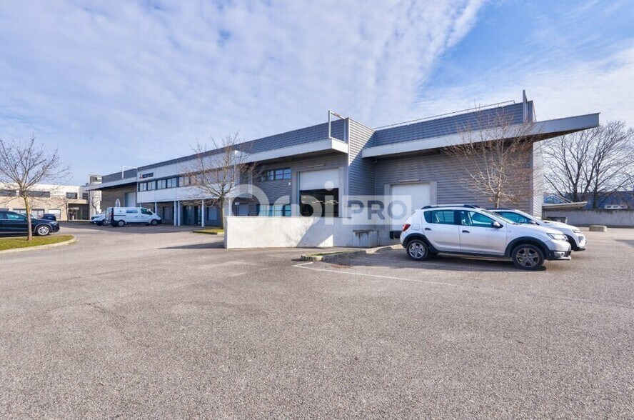 151 B Route De Grenoble, Saint-Priest for lease - Building Photo - Image 1 of 12