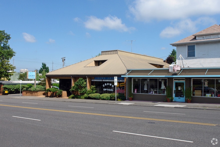 2927–2933 E Burnside, Portland, OR for lease - Building Photo - Image 2 of 3