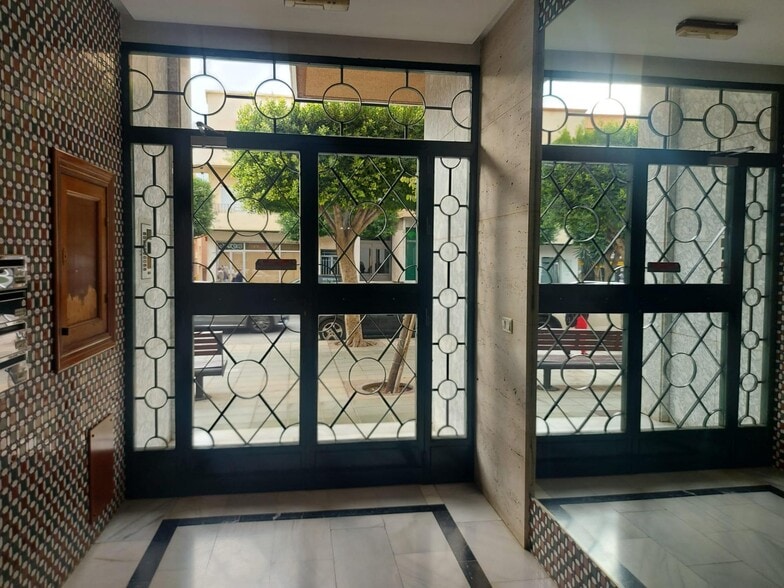 Office in El Ejido, Almería for sale - Primary Photo - Image 1 of 10