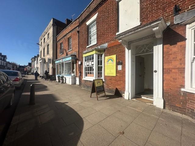 22 High St, Petersfield for lease Building Photo- Image 1 of 6