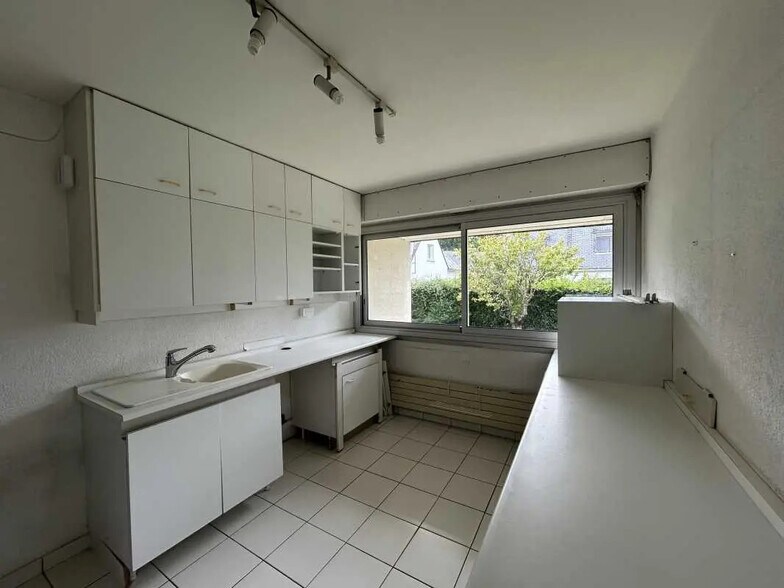 Commerce de détail dans Orvault à louer - Photo du bâtiment - Image 3 de 6