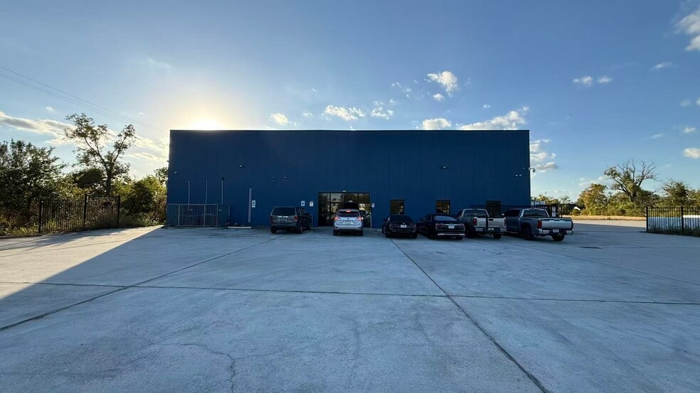 6511 N Wayside Dr, Houston, TX for sale - Building Photo - Image 3 of 14