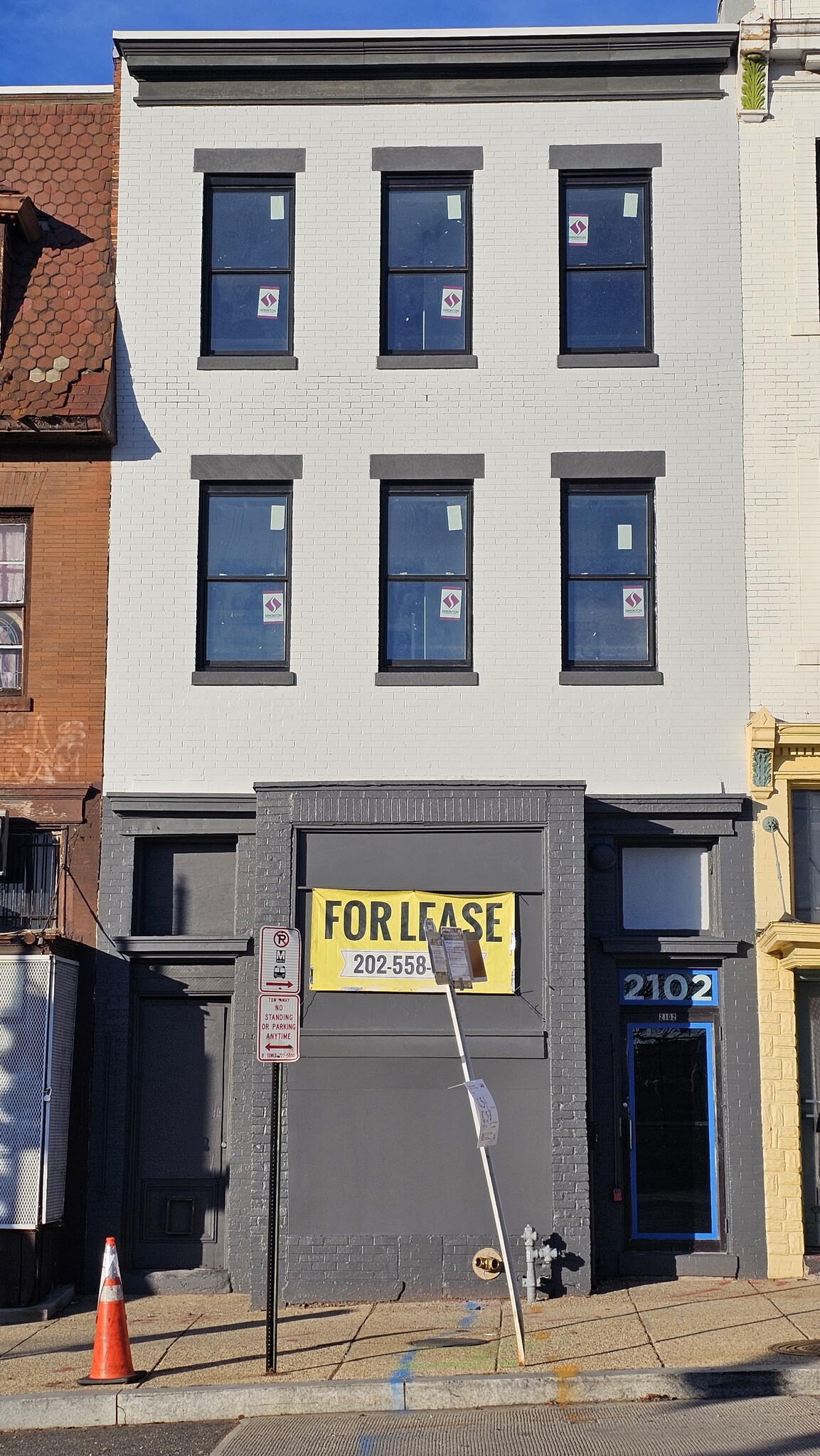 2102 18th St NW, Washington, DC for lease Primary Photo- Image 1 of 8