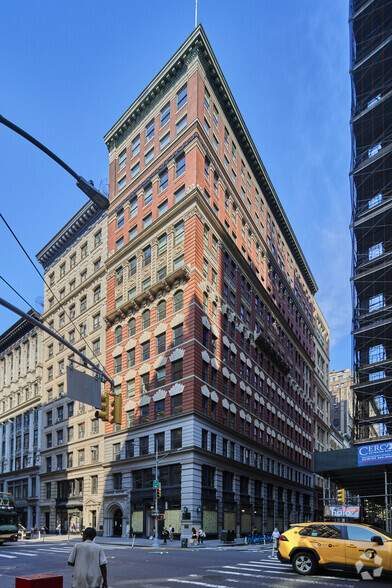 85 Fifth Ave, New York, NY for lease - Primary Photo - Image 1 of 4