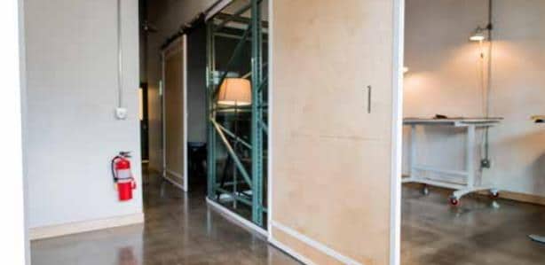 3323 Roanoke Rd, Kansas City, MO for lease Interior Photo- Image 1 of 4