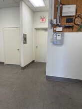 3100-3174 N Rainbow Blvd, Las Vegas, NV for lease Building Photo- Image 2 of 7