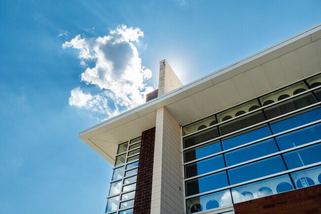 Plus de détails pour 5310 S Alston Ave, Durham, NC - Spécialité à vendre