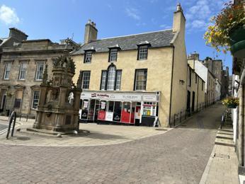 53 Low St, Banff à vendre - Photo du bâtiment - Image 2 de 4