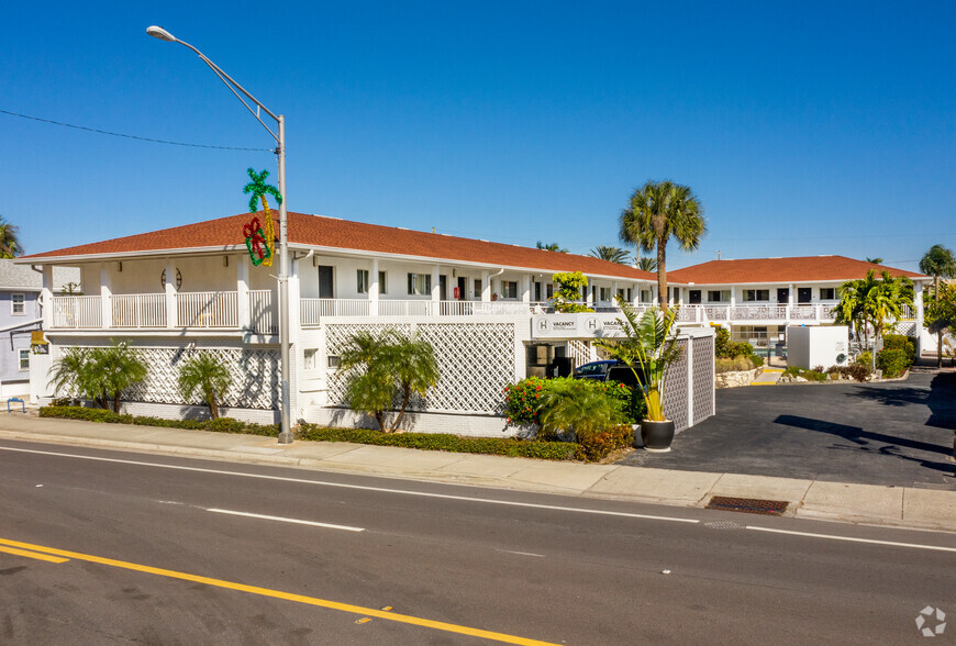 14711 Gulf Blvd, Madeira Beach, FL à vendre - Photo principale - Image 1 de 18