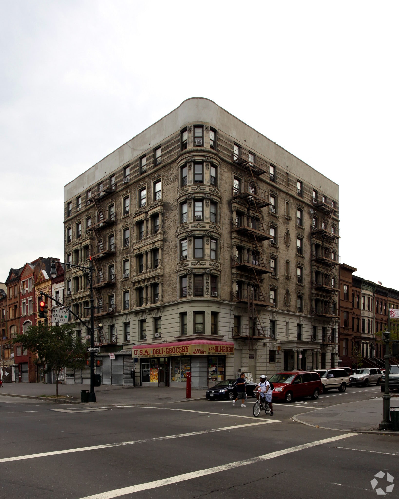 183 Lenox Ave, New York, NY for lease Primary Photo- Image 1 of 2