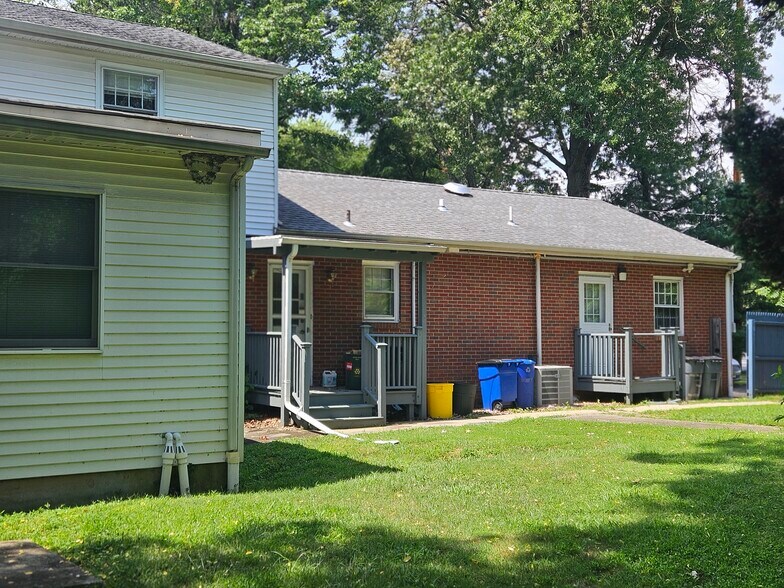 170 Scotch Rd, Ewing, NJ à vendre - Photo du bâtiment - Image 3 de 17