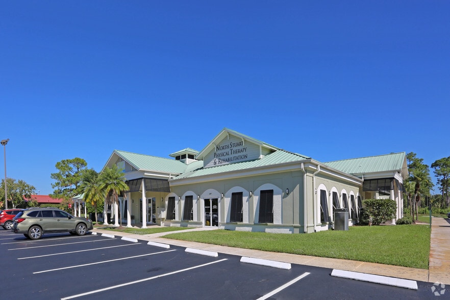 3395-3405 NW Federal Hwy, Jensen Beach, FL for sale - Building Photo - Image 2 of 8
