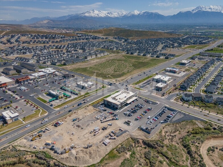 4165 N Pony Express Pky, Eagle Mountain, UT for sale - Building Photo - Image 3 of 7
