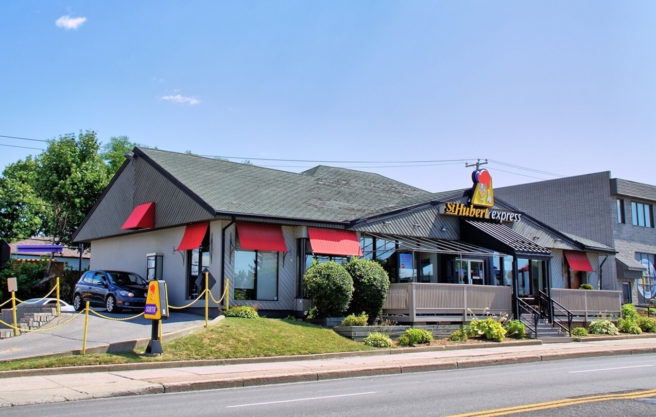 1963 Boul des Laurentides, Laval, QC à vendre Photo principale- Image 1 de 1