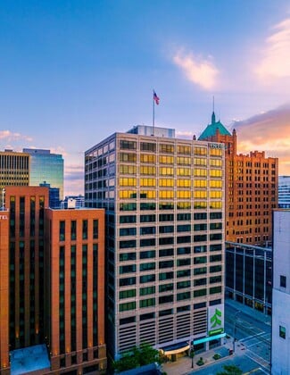 More details for 250 E Wisconsin Ave, Milwaukee, WI - Office for Lease
