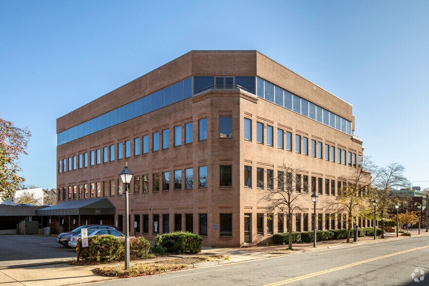 1421 Prince St, Alexandria, VA à louer - Photo du bâtiment - Image 2 de 6