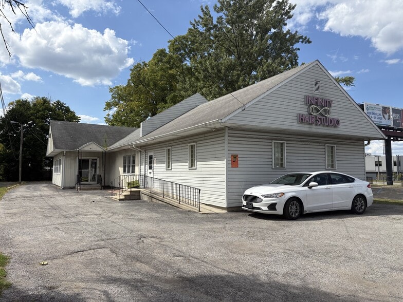 4550 Allisonville Rd, Indianapolis, IN for sale - Building Photo - Image 1 of 4