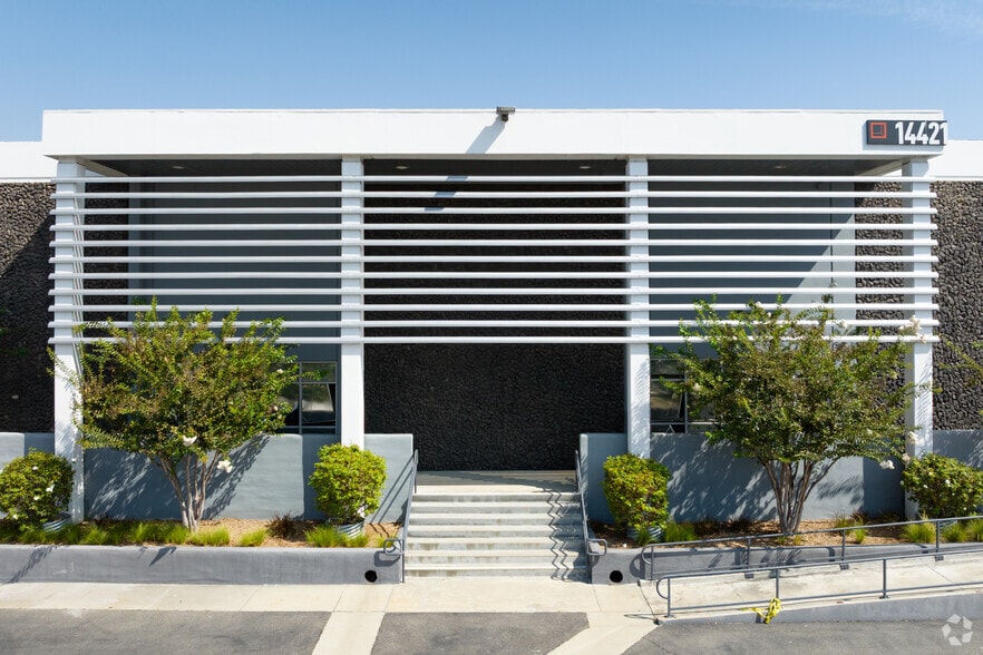 14421-14441 Bonelli St, City of Industry, CA for lease - Building Photo - Image 3 of 17