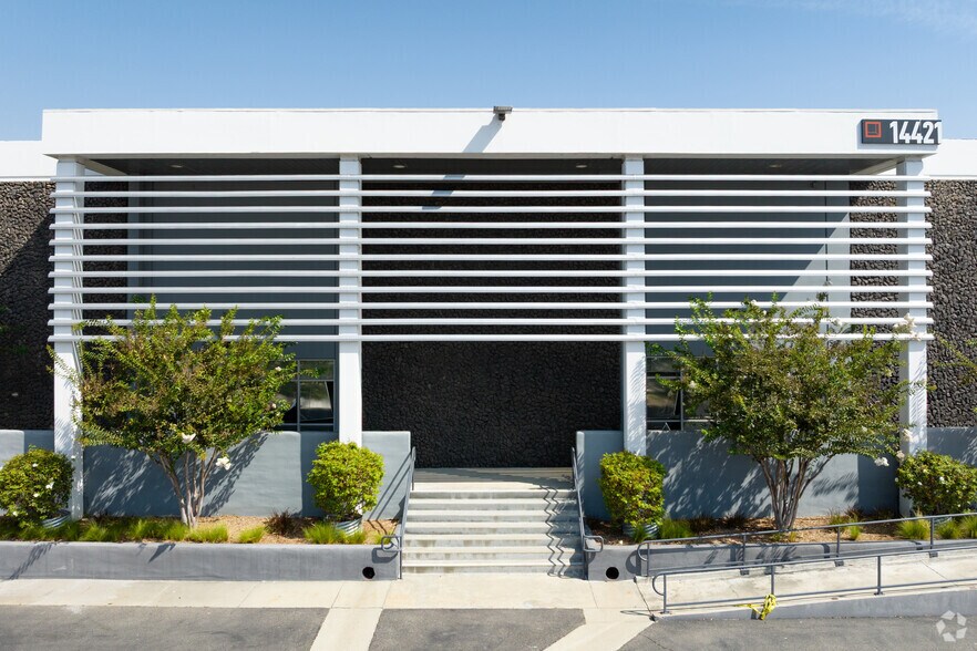 14421-14441 Bonelli St, City of Industry, CA à louer - Photo du bâtiment - Image 3 de 17