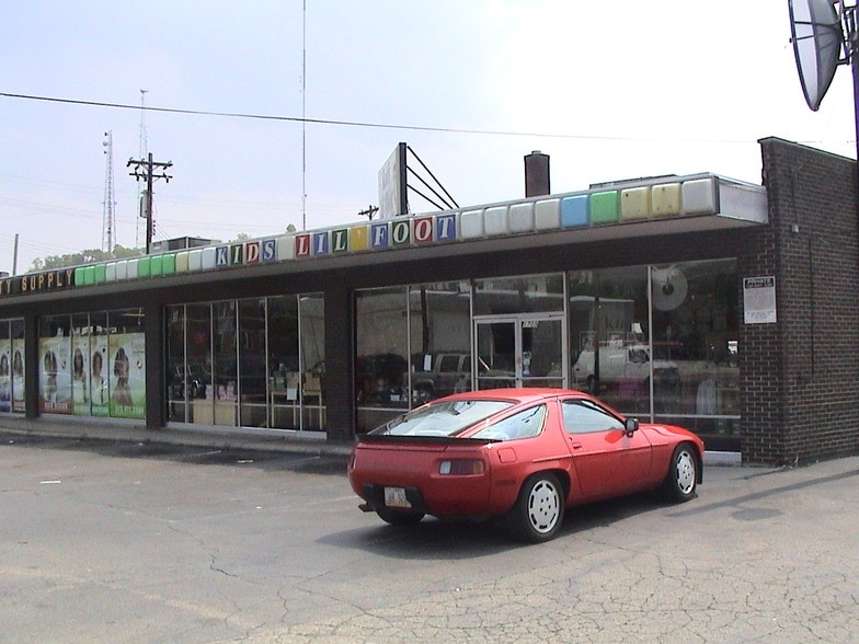 1701-1709 Queen City Ave, Cincinnati, OH à vendre - Photo du bâtiment - Image 3 de 17