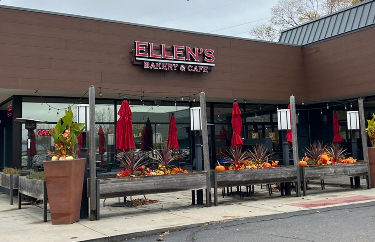 2465-2555 Orchard Lake Rd, Sylvan Lake, MI à vendre Photo du bâtiment- Image 1 de 5