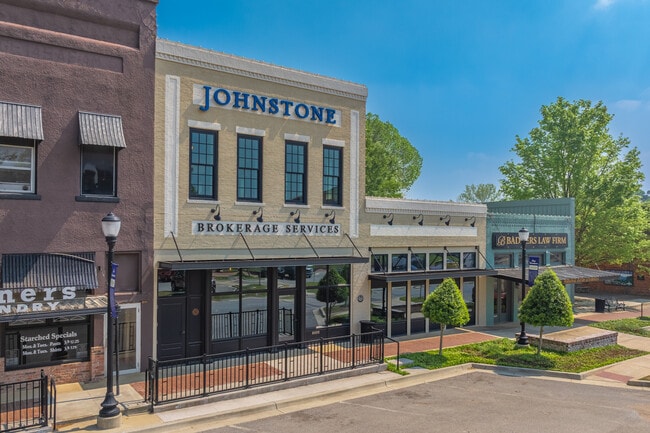 Plus de détails pour 117 San Augustine St, Center, TX - Bureau à vendre