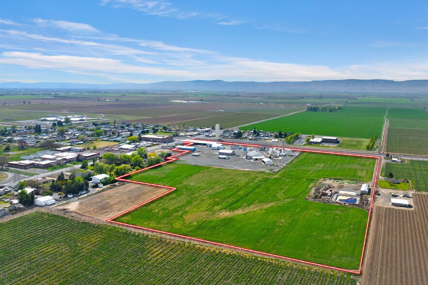 8031 Branch Rd, Harrah, WA à vendre - Photo du bâtiment - Image 2 de 29