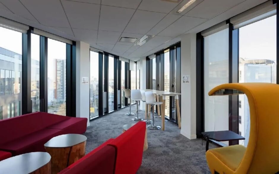 9 Rue Henri Barbusse, Gennevilliers for lease - Building Photo - Image 2 of 4