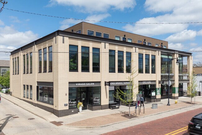 Plus de détails pour 1059 Wealthy St SE, Grand Rapids, MI - Commerce de détail à louer