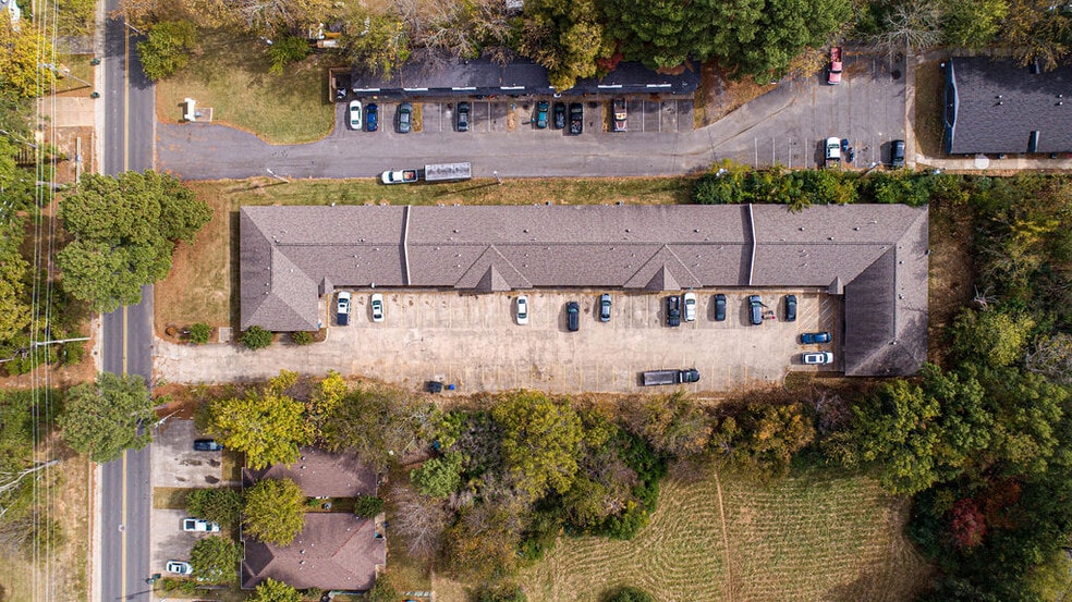 1839 Tyler St, Conway, AR à vendre - Photo du bâtiment - Image 2 de 8