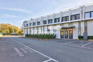Plus de détails pour 1 Avenue De La Petite Montagne, Évry-Courcouronnes - Local d'activités à louer