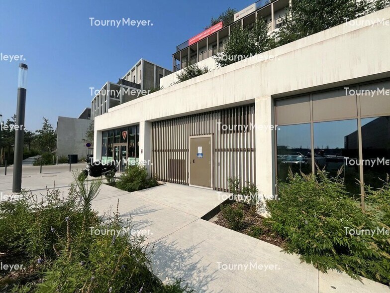 Retail in Mérignac for lease - Building Photo - Image 3 of 5