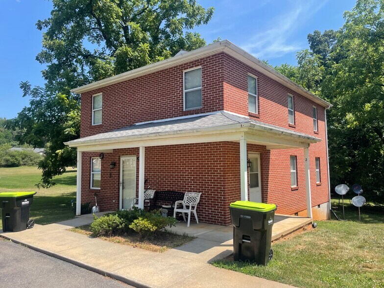 148 Patricia Anne Ln, Appomattox, VA à vendre - Photo du bâtiment - Image 3 de 4