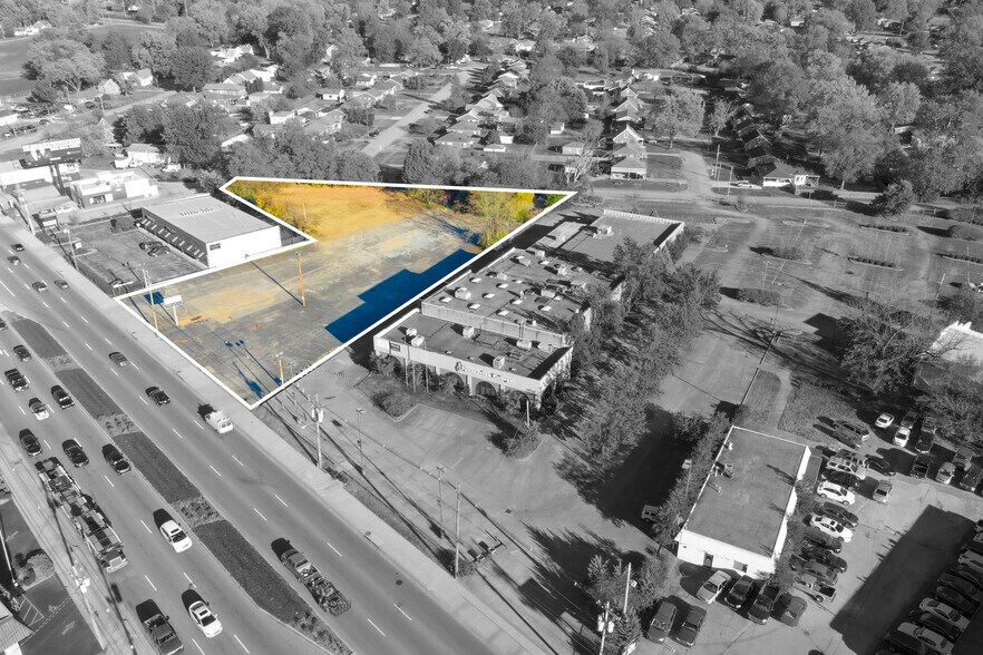 4623 Dixie Hwy, Louisville, KY à vendre - Photo du bâtiment - Image 2 de 2