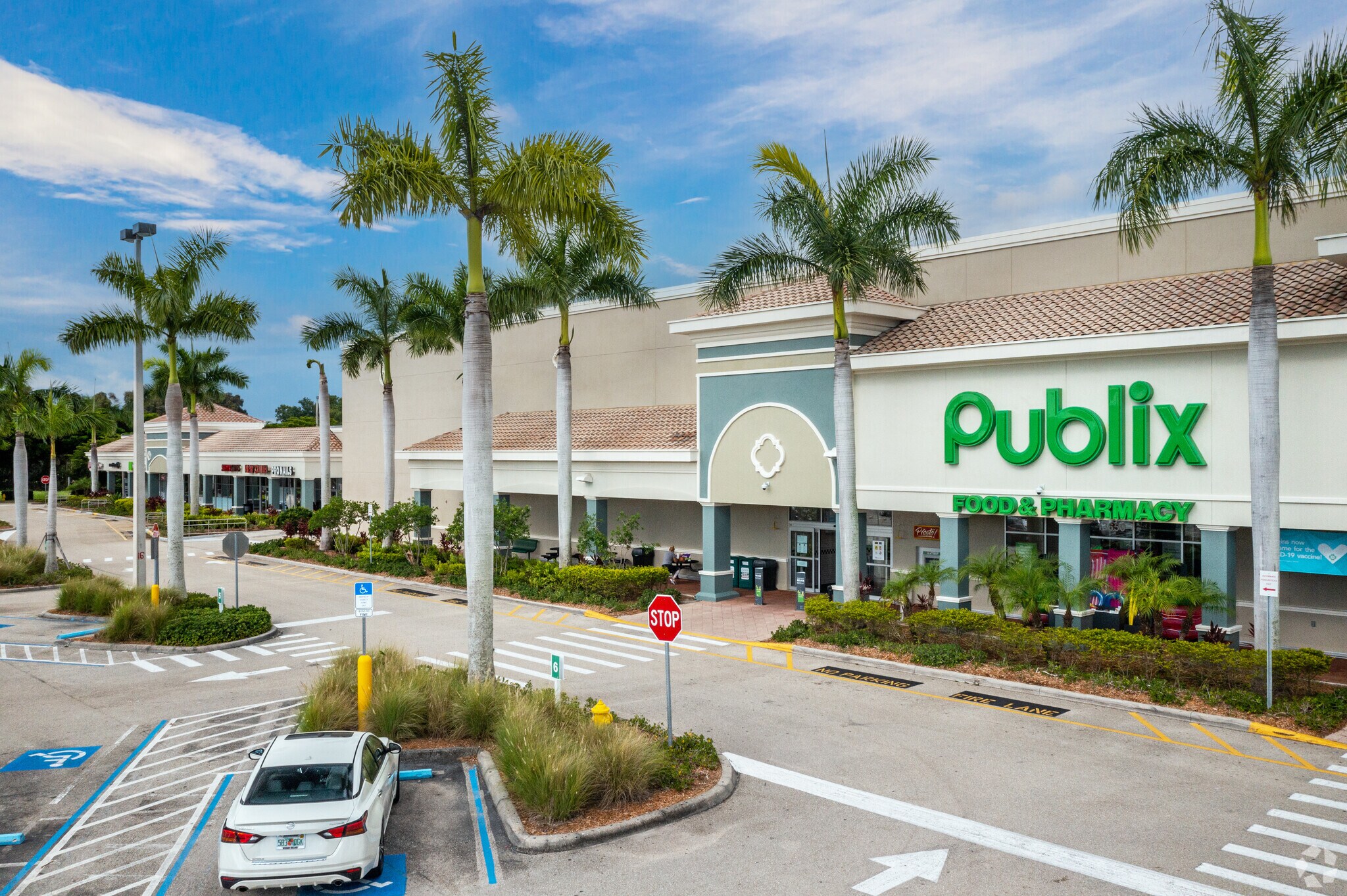 13650 Fiddlesticks Blvd, Fort Myers, FL à louer Photo principale- Image 1 de 13