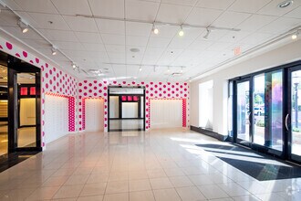 I-81, Moosic, PA à louer Photo intérieure- Image 2 de 9