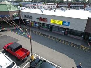 456-488 Hempstead Tpke, West Hempstead, NY for lease Interior Photo- Image 1 of 4