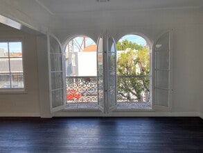 619 S La Brea Ave, Los Angeles, CA à louer Photo intérieure- Image 2 de 23