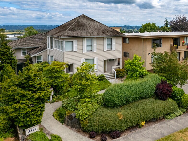 3319 Oakes Ave, Everett, WA à vendre - Photo du bâtiment - Image 1 de 1